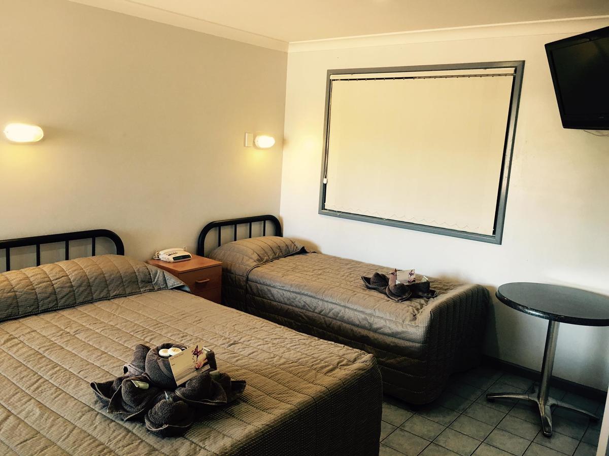 Tom Price Hotel Motel Exterior foto